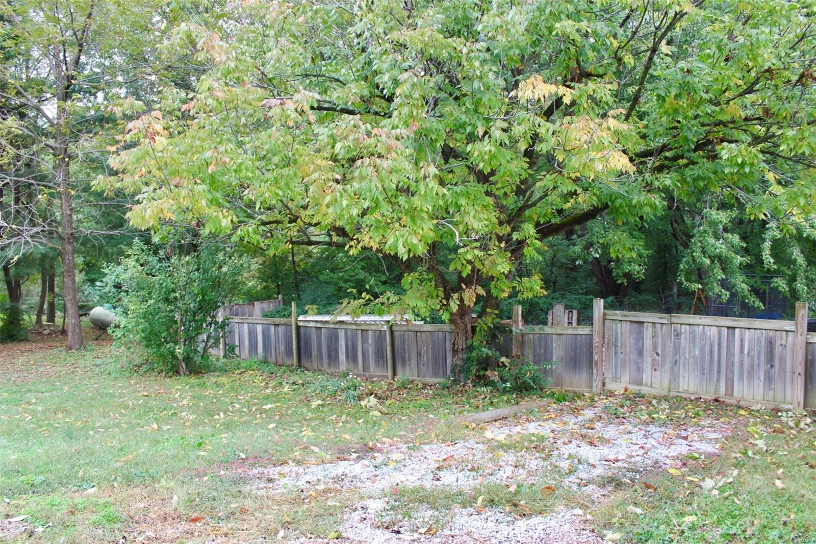 2935 Rentchler Road Belleville, IL 62221 - Photo 4 of 26