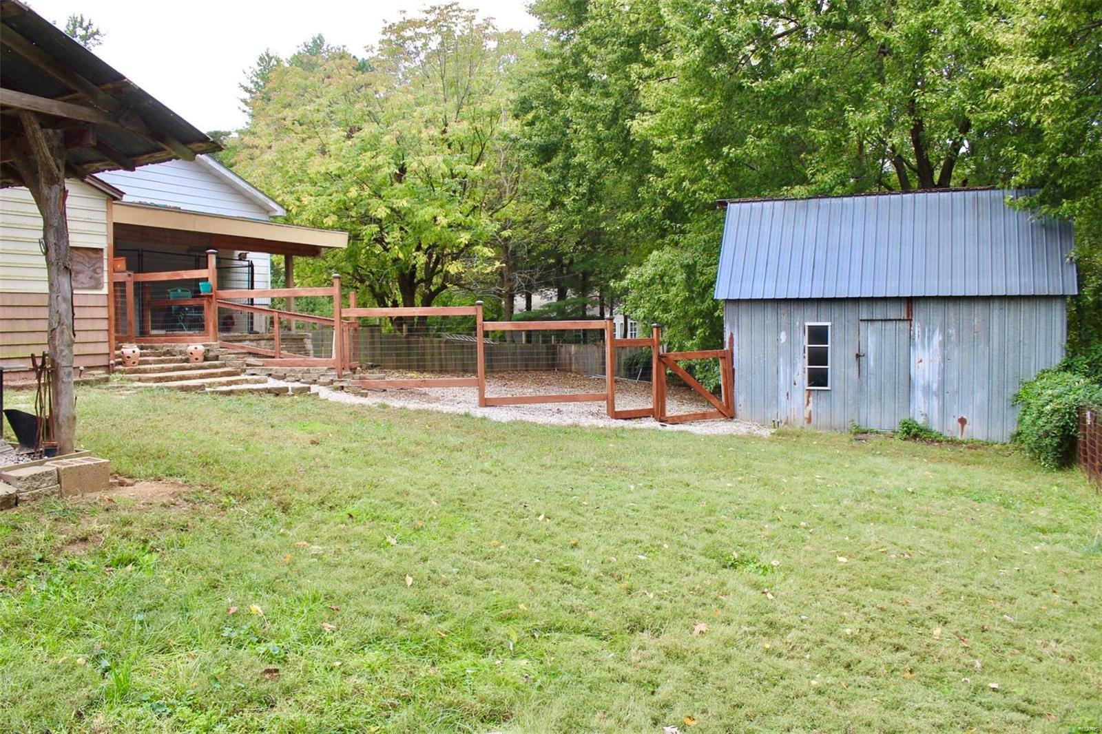 2935 Rentchler Road Belleville, IL 62221 - Photo 5 of 26
