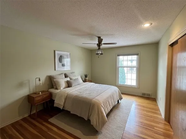 $285,000 | 3712 East 104 Street, Kansas City, MO 64137