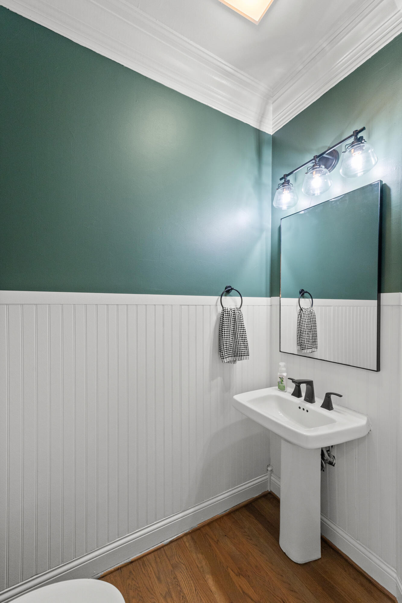 3304 Bridlington Road Lexington, KY 40509 - Photo 15 of 39 Powder room