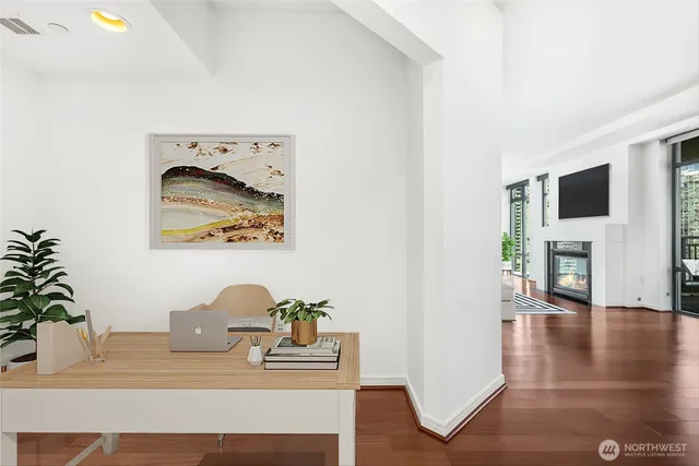 $1,163,000 | 819 Virginia Street, Unit 3303, Seattle, WA 98101