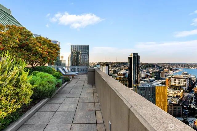 $1,163,000 | 819 Virginia Street, Unit 3303, Seattle, WA 98101