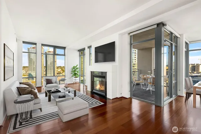 $1,163,000 | 819 Virginia Street, Unit 3303, Seattle, WA 98101