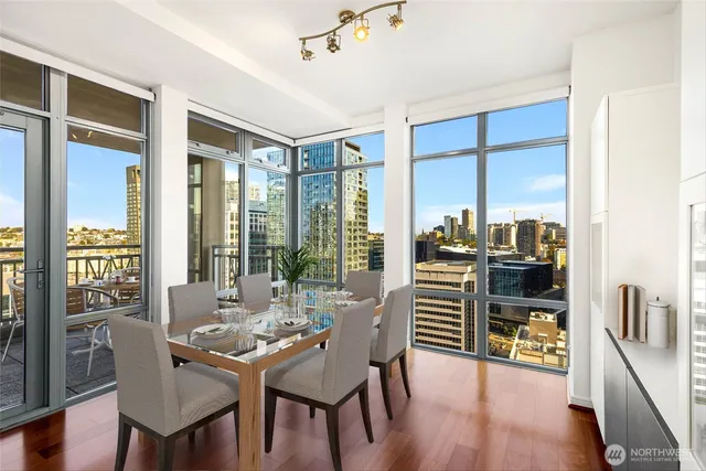 $1,163,000 | 819 Virginia Street, Unit 3303, Seattle, WA 98101