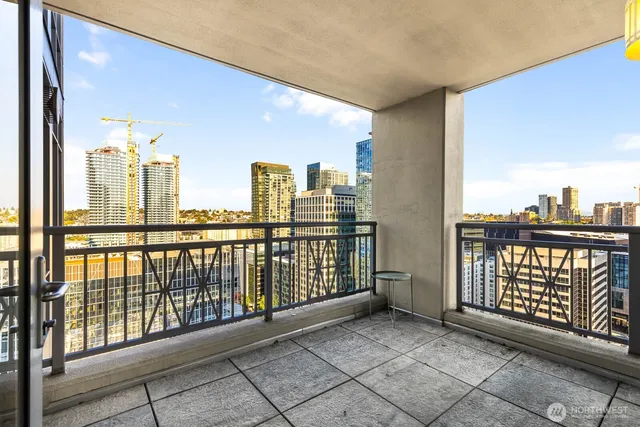 $1,163,000 | 819 Virginia Street, Unit 3303, Seattle, WA 98101