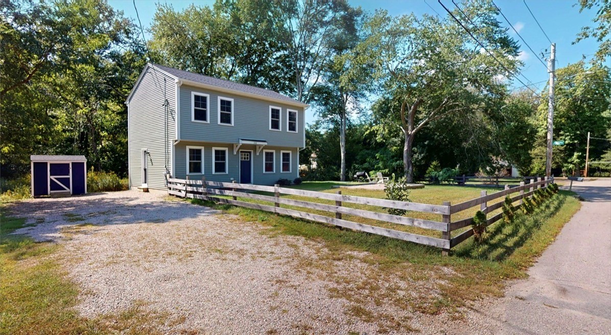 38 Vars Lane Westerly, RI 02808 - Photo 4 of 25 Gallery Image 4