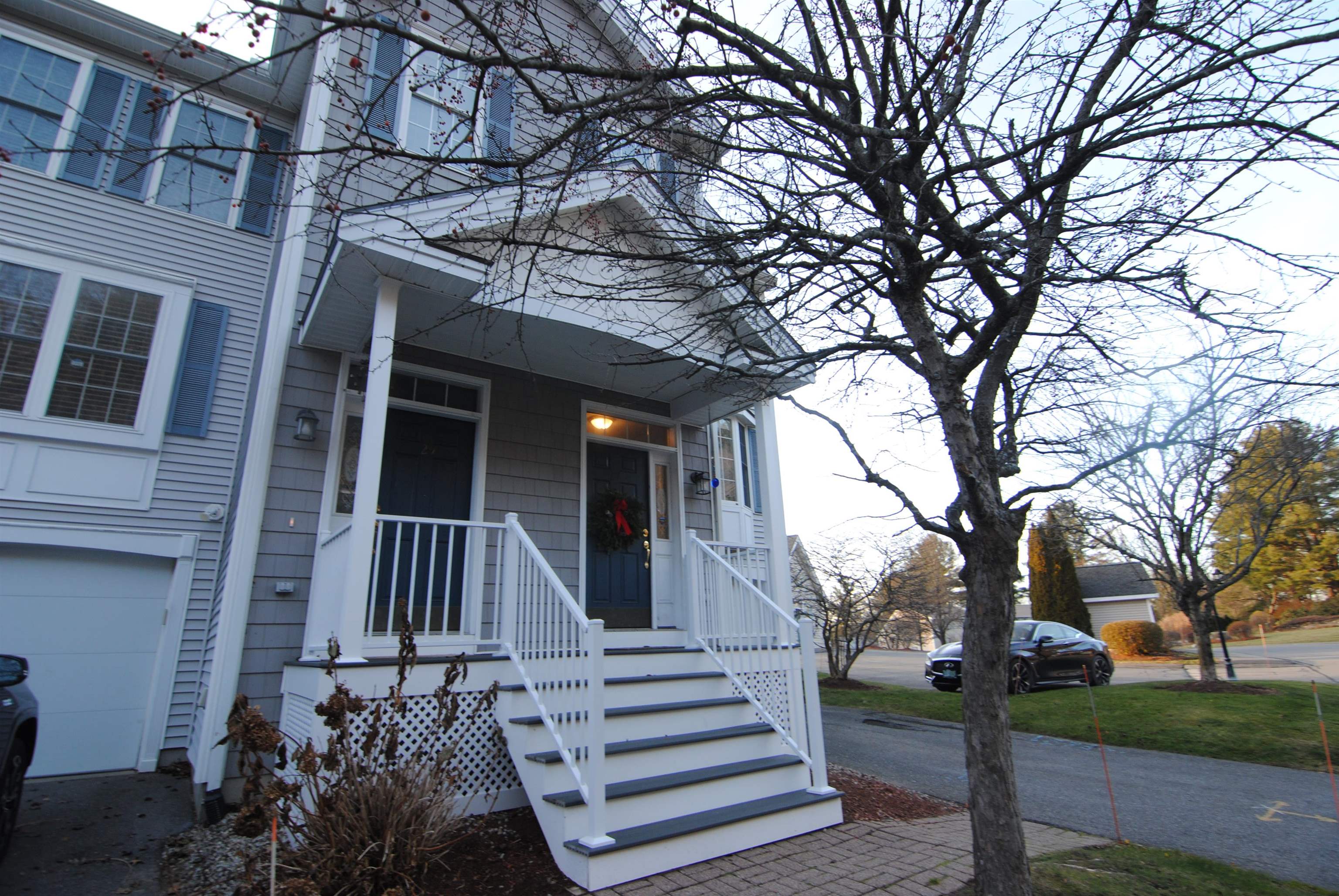 29 Georgetown Drive Nashua, NH 03062 - Photo 2 of 31