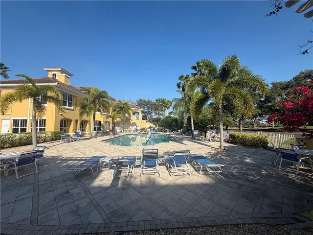 $250,000 | 5015 Fairways Circle, Unit A102, Vero Beach, FL 32967