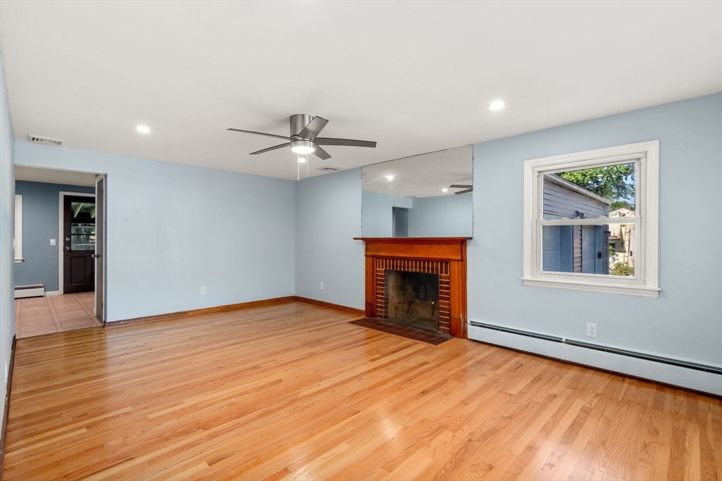 85 Keddy Street Springfield, MA 01109 - Photo 6 of 22
