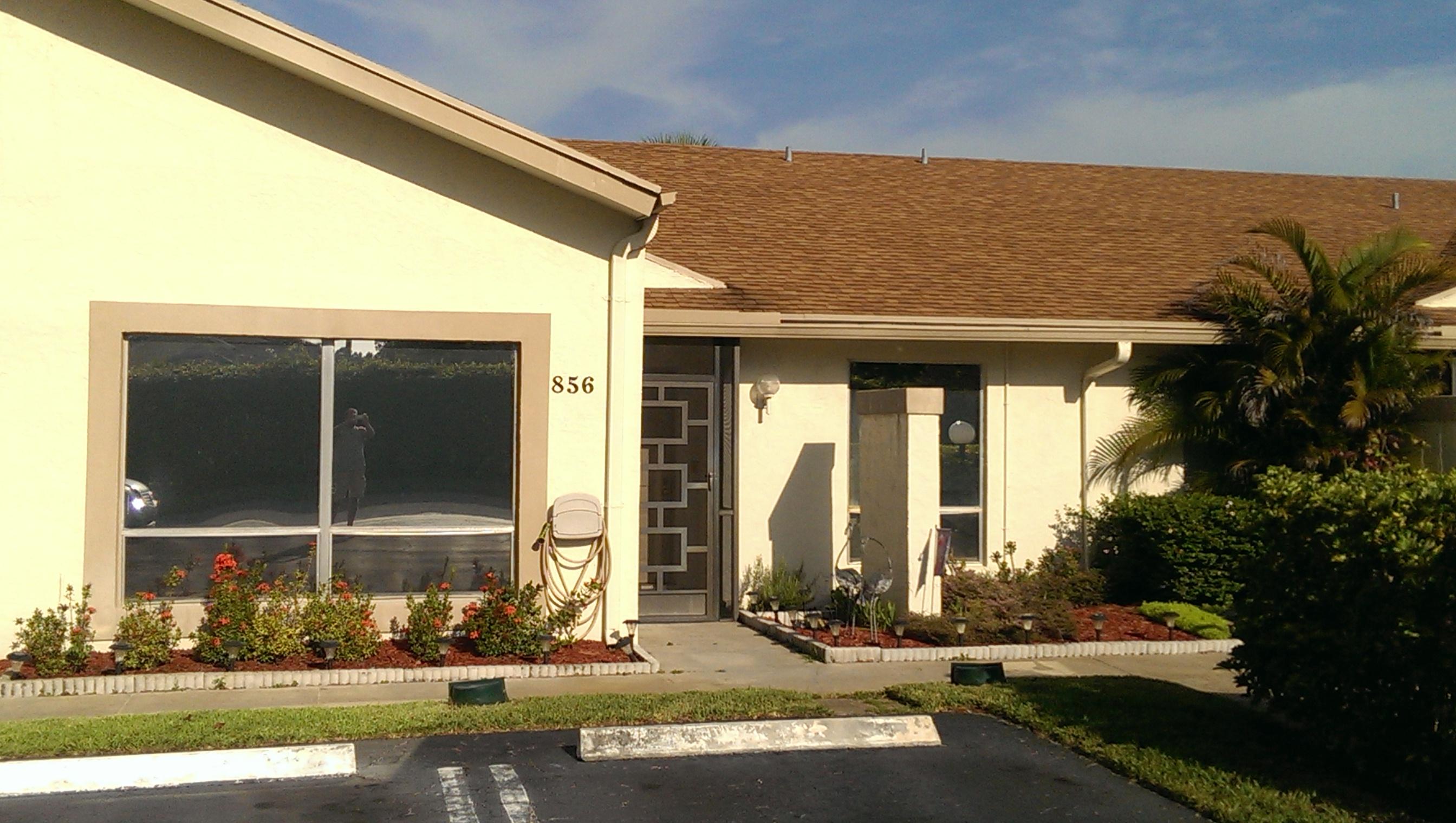 856 Lago Road, Unit 21 Delray Beach, FL 33445 - Photo 1 of 25 Entrance