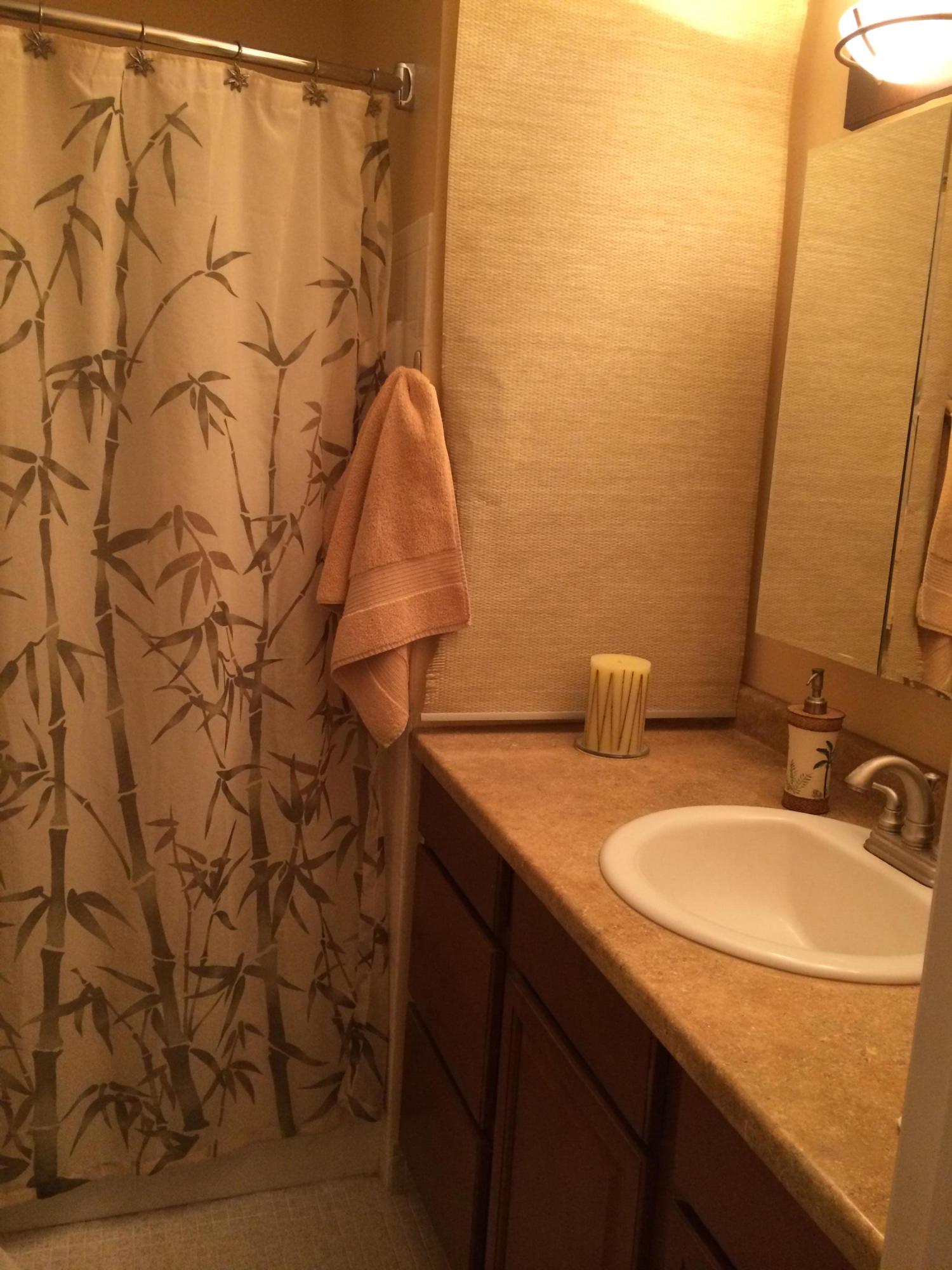 856 Lago Road, Unit 21 Delray Beach, FL 33445 - Photo 14 of 25 MasterBath