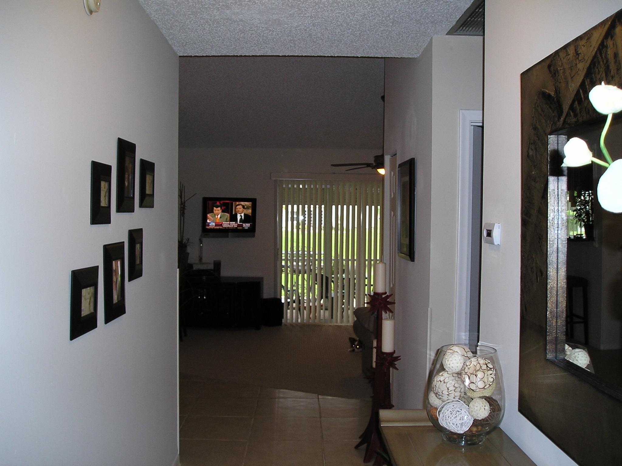 856 Lago Road, Unit 21 Delray Beach, FL 33445 - Photo 2 of 25 Front