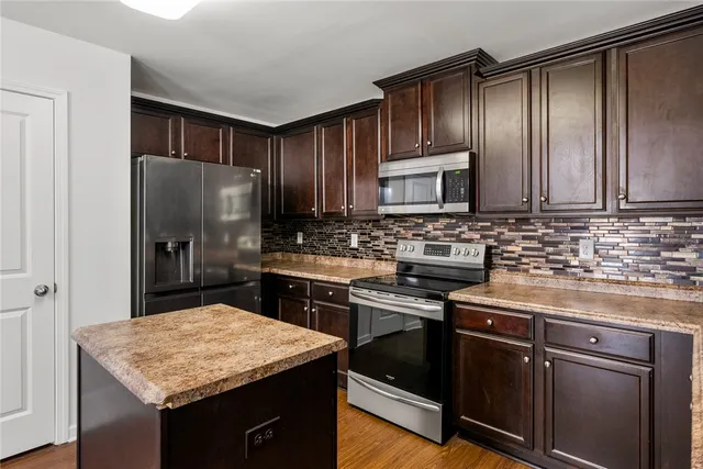 $319,900 | 206 Farlow Court, Anderson, SC 29621