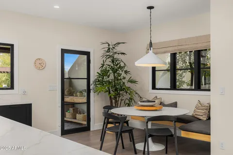 $6,800,000 | 6200 East Naumann Drive, Paradise Valley, AZ 85253