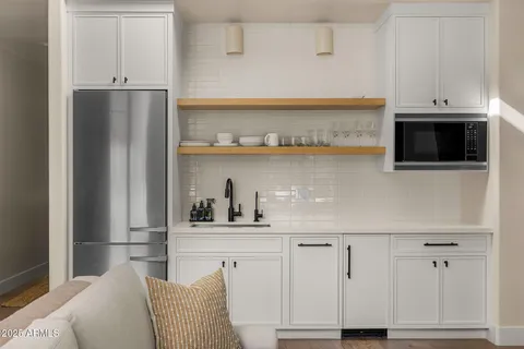 $6,800,000 | 6200 East Naumann Drive, Paradise Valley, AZ 85253