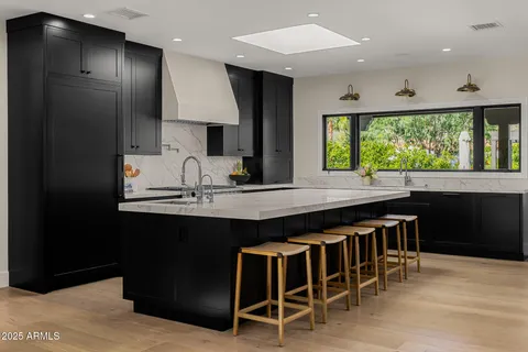 $6,800,000 | 6200 East Naumann Drive, Paradise Valley, AZ 85253