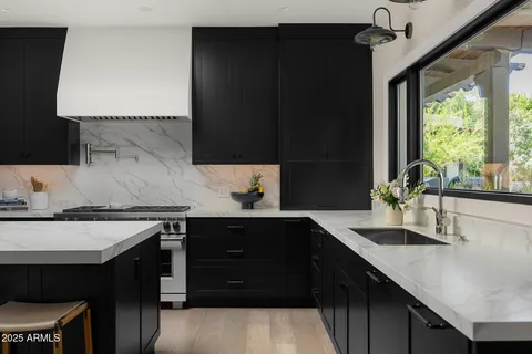 $6,800,000 | 6200 East Naumann Drive, Paradise Valley, AZ 85253