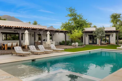 $6,800,000 | 6200 East Naumann Drive, Paradise Valley, AZ 85253