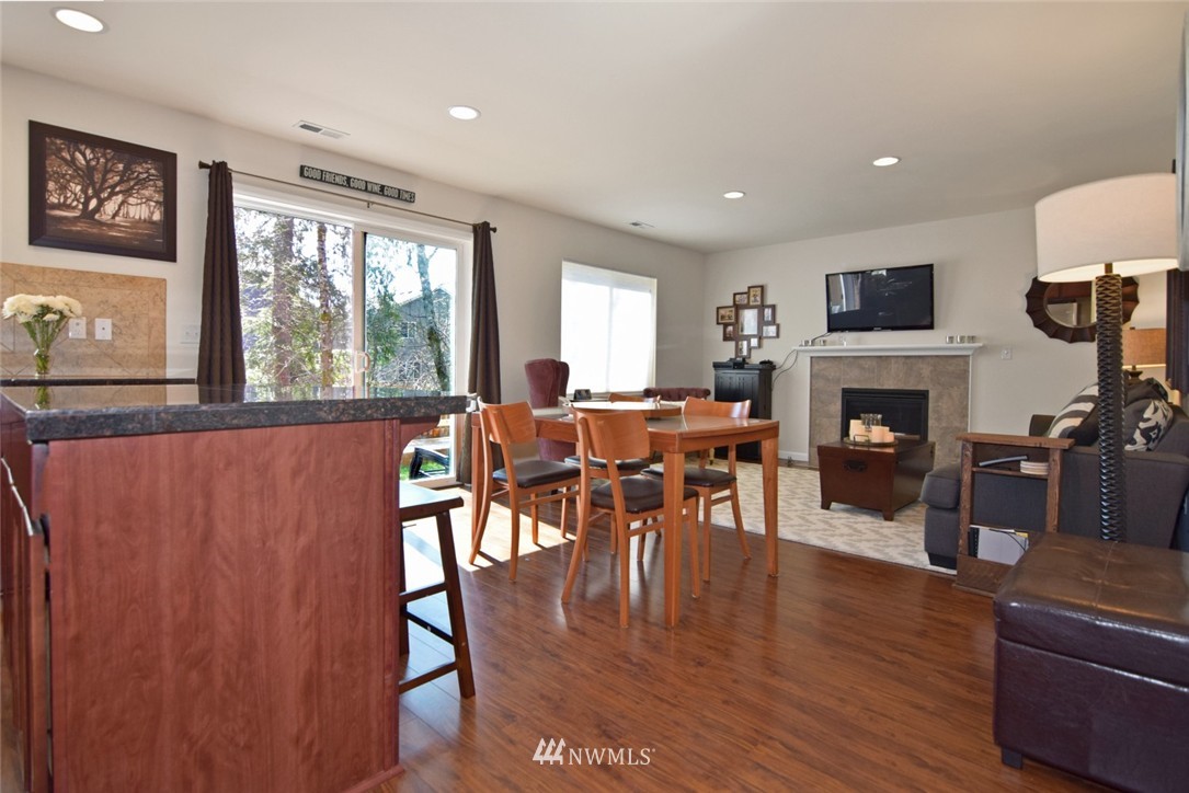 17714 33rd Drive Southeast Bothell, WA 98012 - Photo 5 of 19 Gallery Image 5