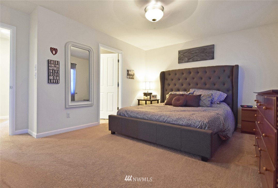 17714 33rd Drive Southeast Bothell, WA 98012 - Photo 9 of 19 Gallery Image 9