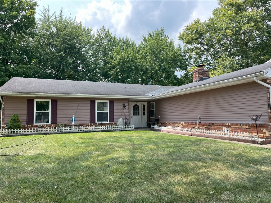 4325 Ridgepath Drive Dayton, OH 45424 - Photo 3 of 18