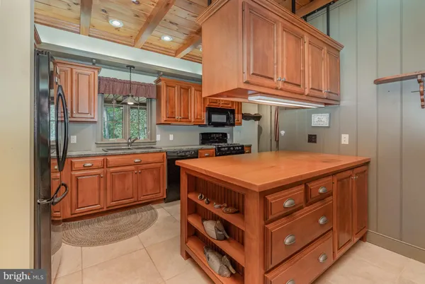 $499,900 | 36 Sassafras Lane, Port Royal, PA 17082