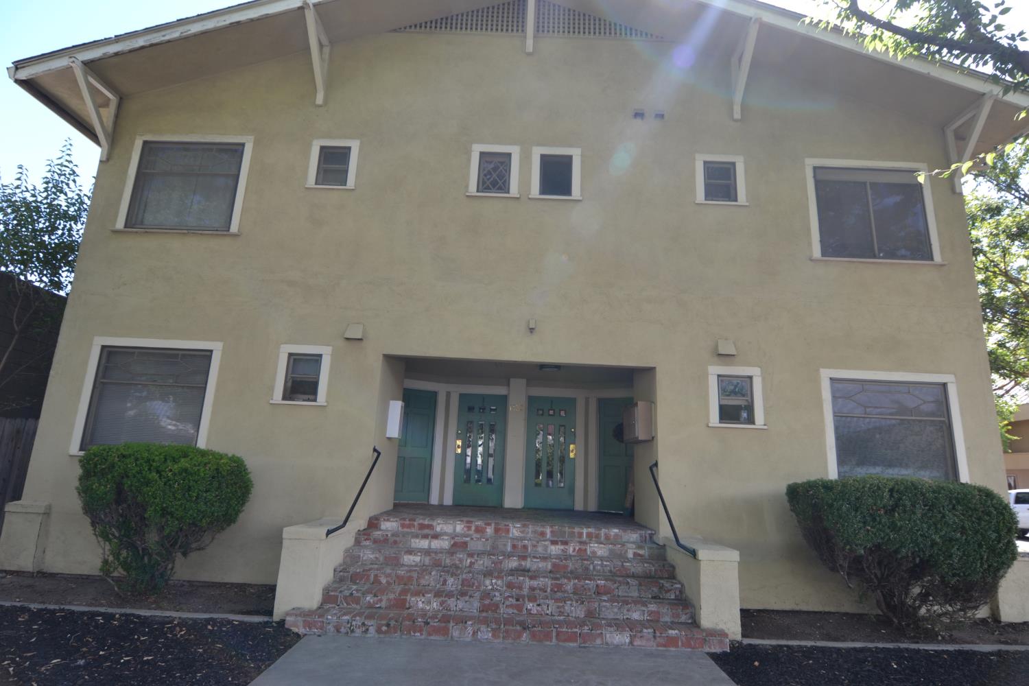 1133 13th Street Modesto, CA 95354 - Photo 3 of 6