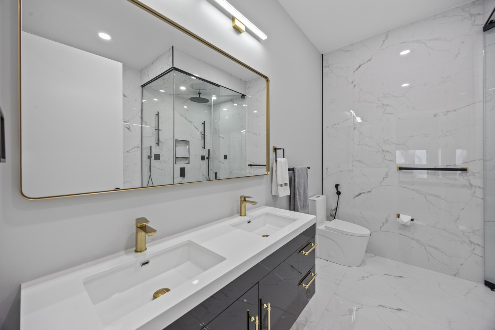 2024 West Irving Park Road, Unit 302 Chicago, IL 60618 - Photo 15 of 23