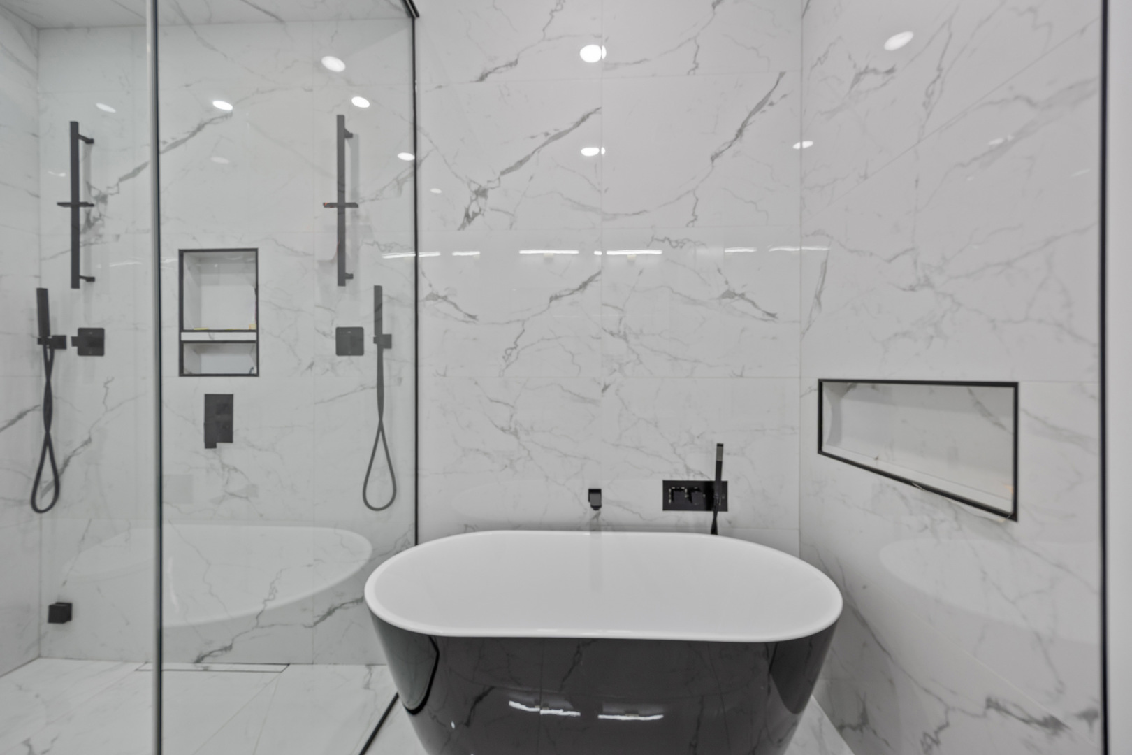 2024 West Irving Park Road, Unit 302 Chicago, IL 60618 - Photo 17 of 23