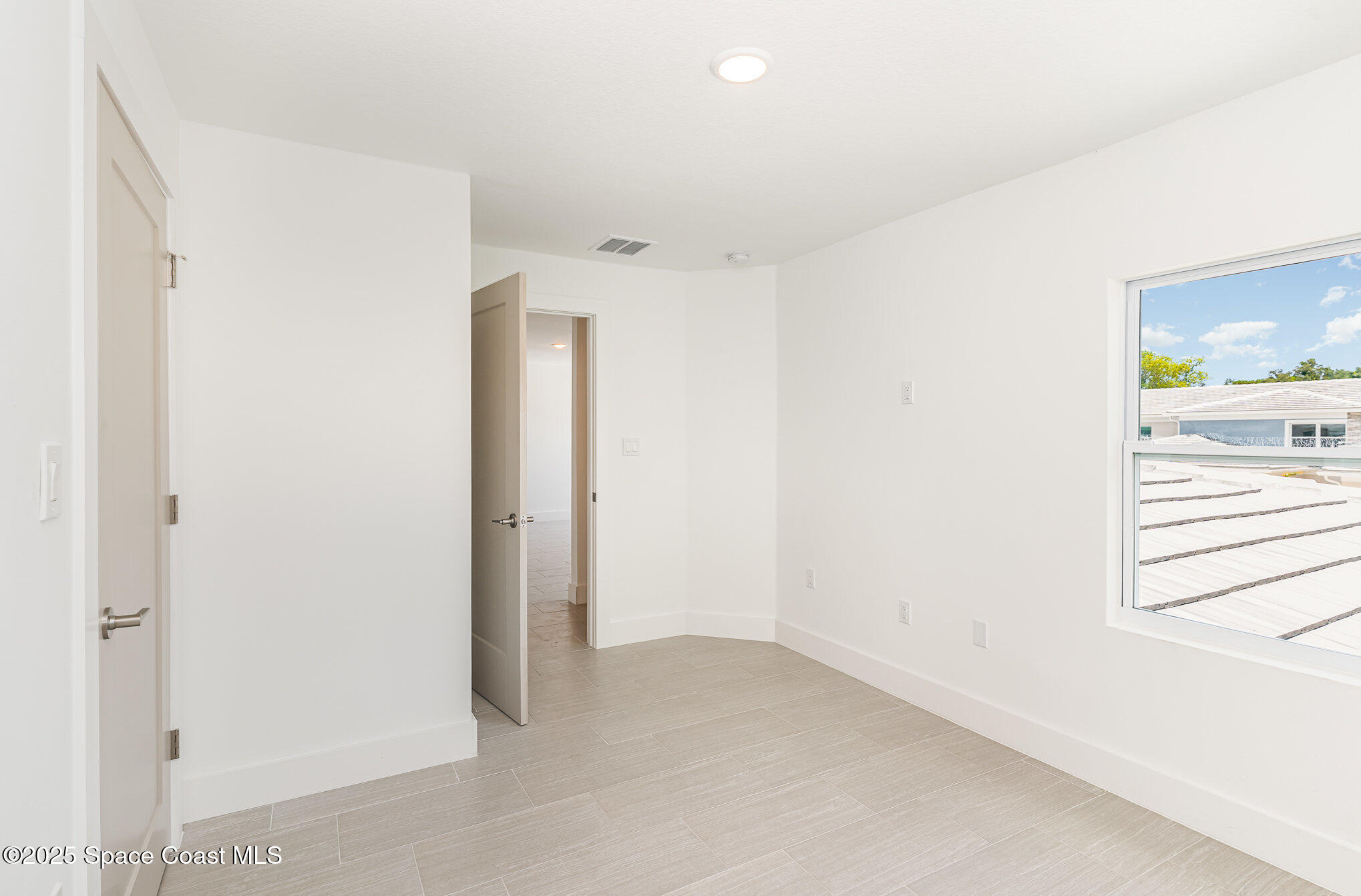 1625 Par Street, Unit 1206 Palm Bay, FL 32905 - Photo 16 of 38 a view of an empty room