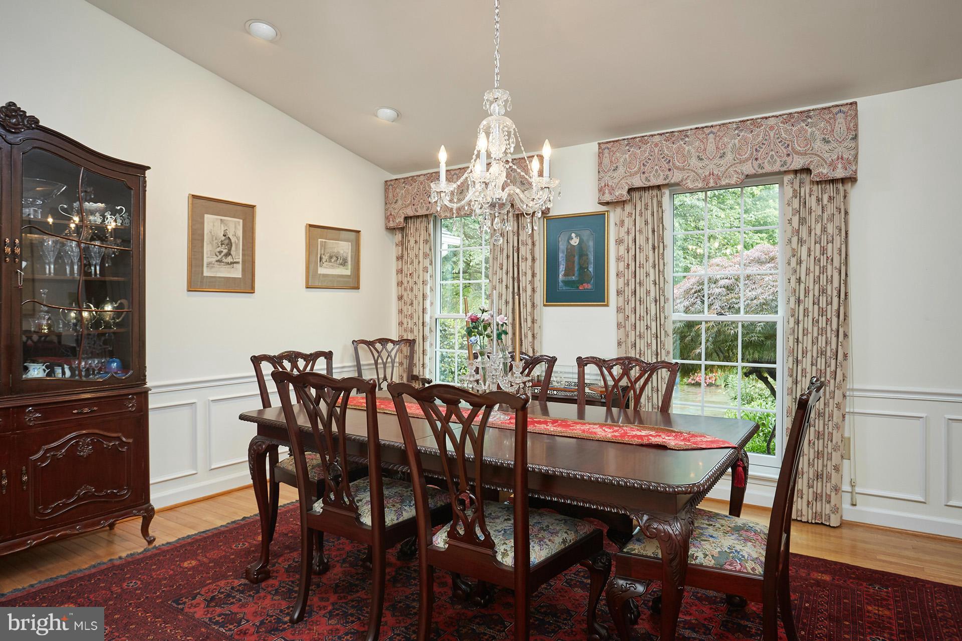 7901 Burdette Road Bethesda, MD 20817 - Photo 5 of 30 Formal Dining Room w/Hardwood Floor
