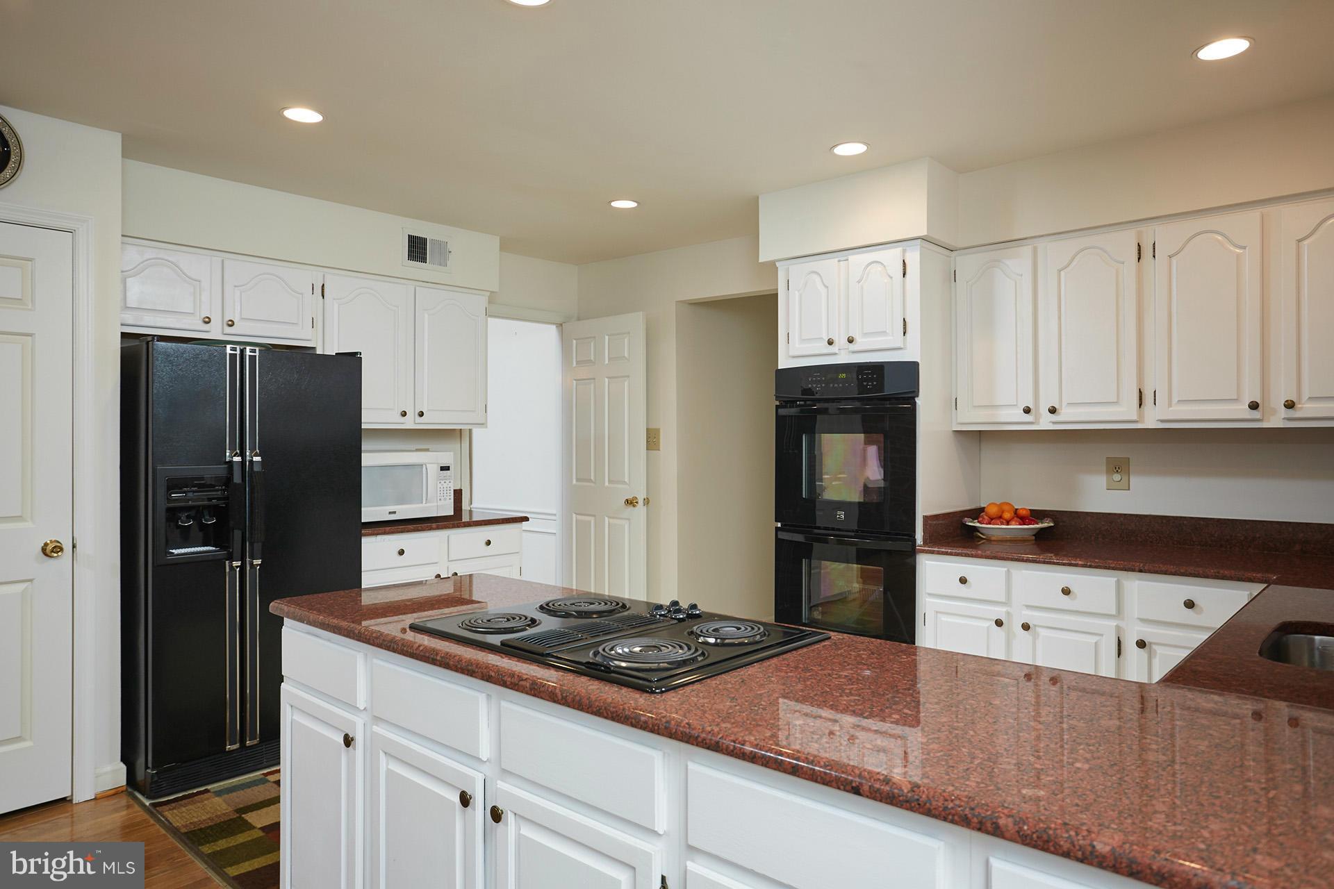 7901 Burdette Road Bethesda, MD 20817 - Photo 8 of 30 Kitchen