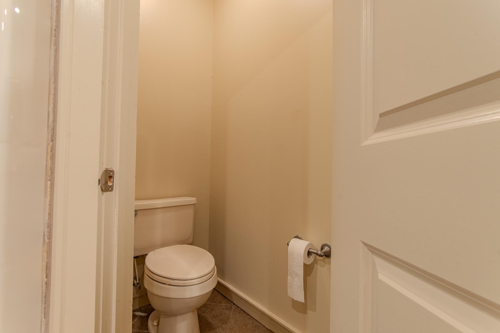 2690 Fellowship Road Sardis, TN 38371 - Photo 31 of 40 a bathroom with a toilet and a shower