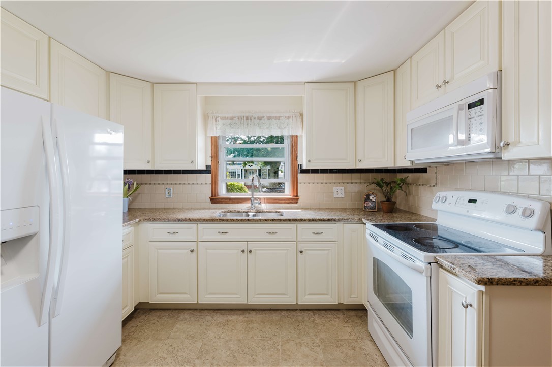 200 Budlong Road Cranston, RI 02920 - Photo 11 of 36 Gallery Image 11