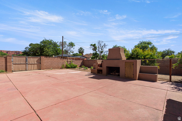 331 South 300 West St. George, UT 84770 - Photo 26 of 29