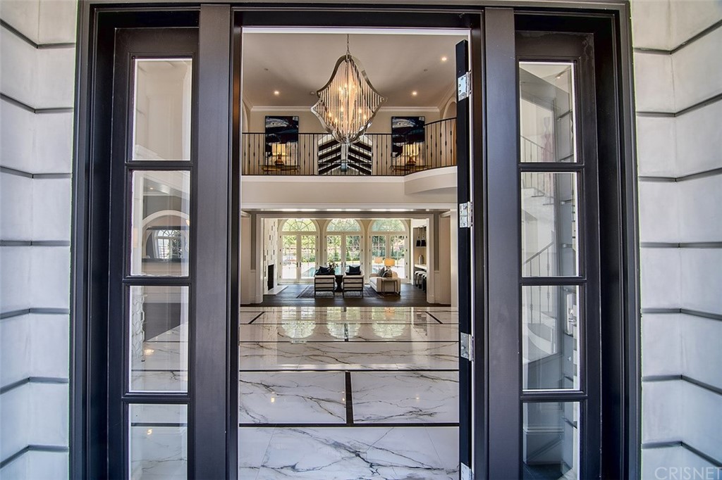 5546 Jed Smith Road Hidden Hills, CA 91302 - Photo 5 of 75 a view of a entryway front of a house