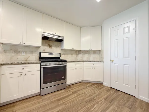 $2,050 | 18126 Emerybrook Court, Richmond, TX 77407