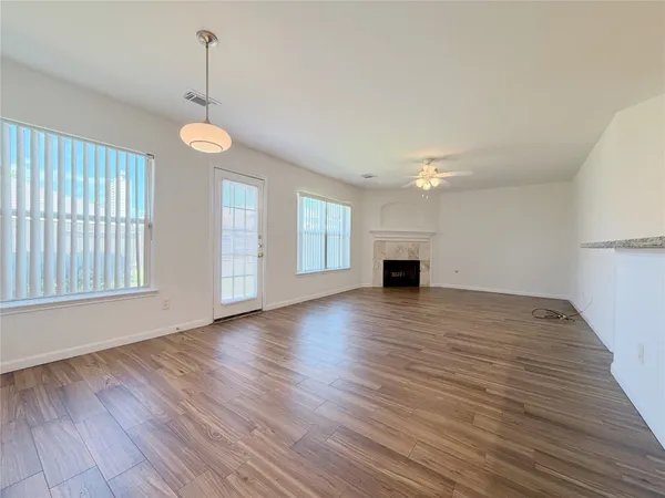$2,050 | 18126 Emerybrook Court, Richmond, TX 77407