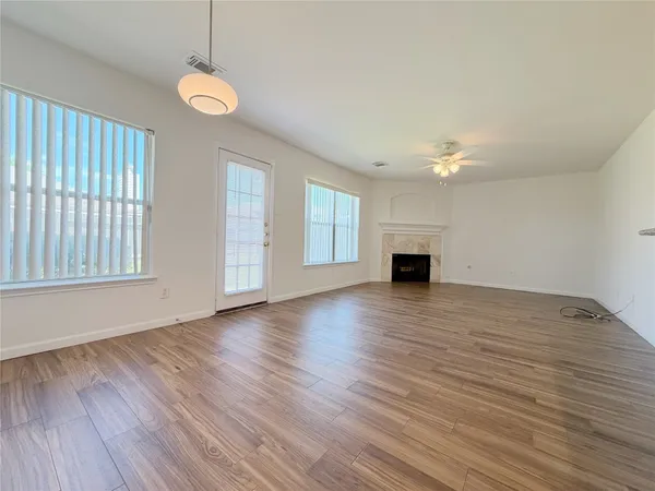 $2,050 | 18126 Emerybrook Court, Richmond, TX 77407