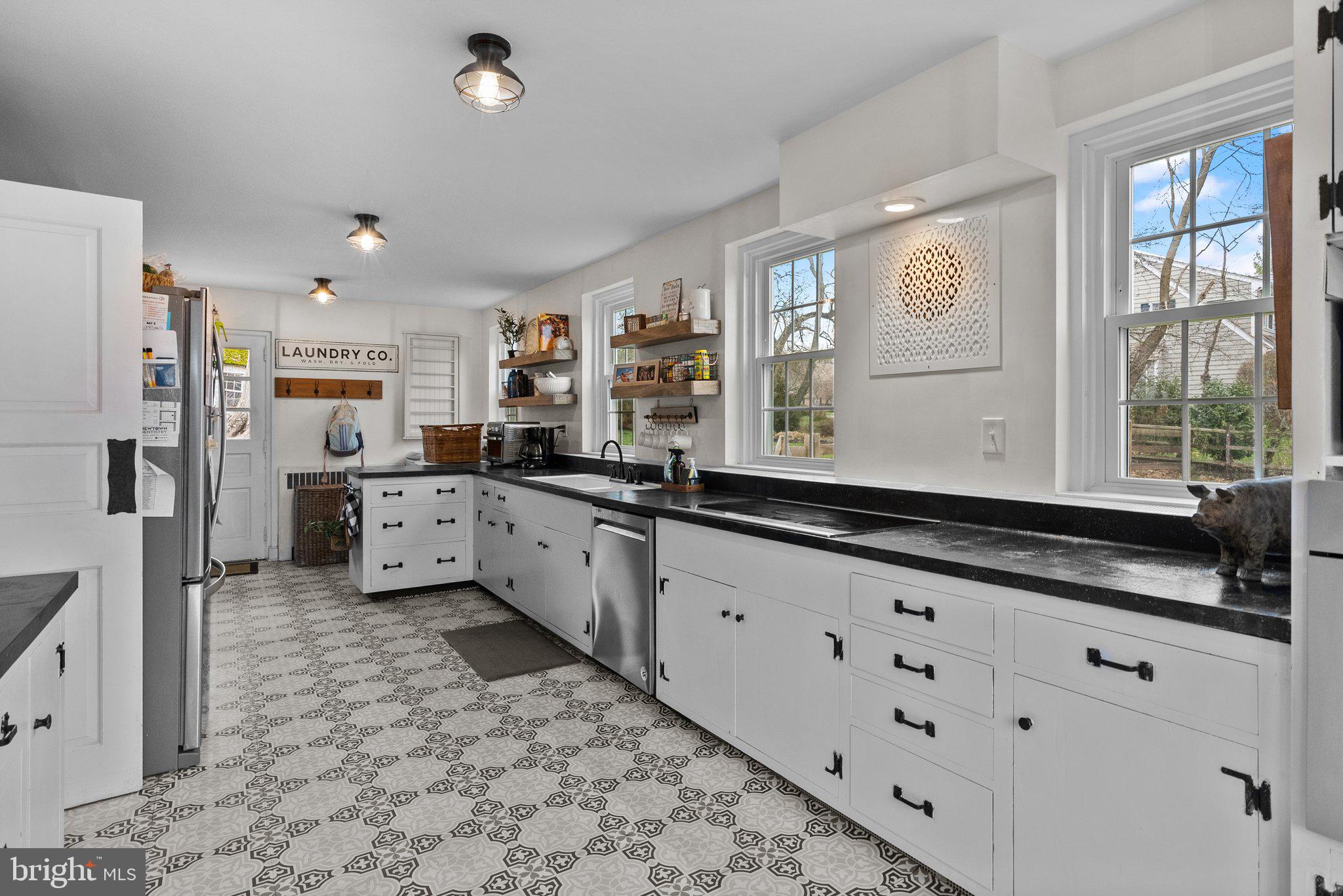 737 Willow Run Road Lower Gwynedd, PA 19002 - Photo 8 of 37