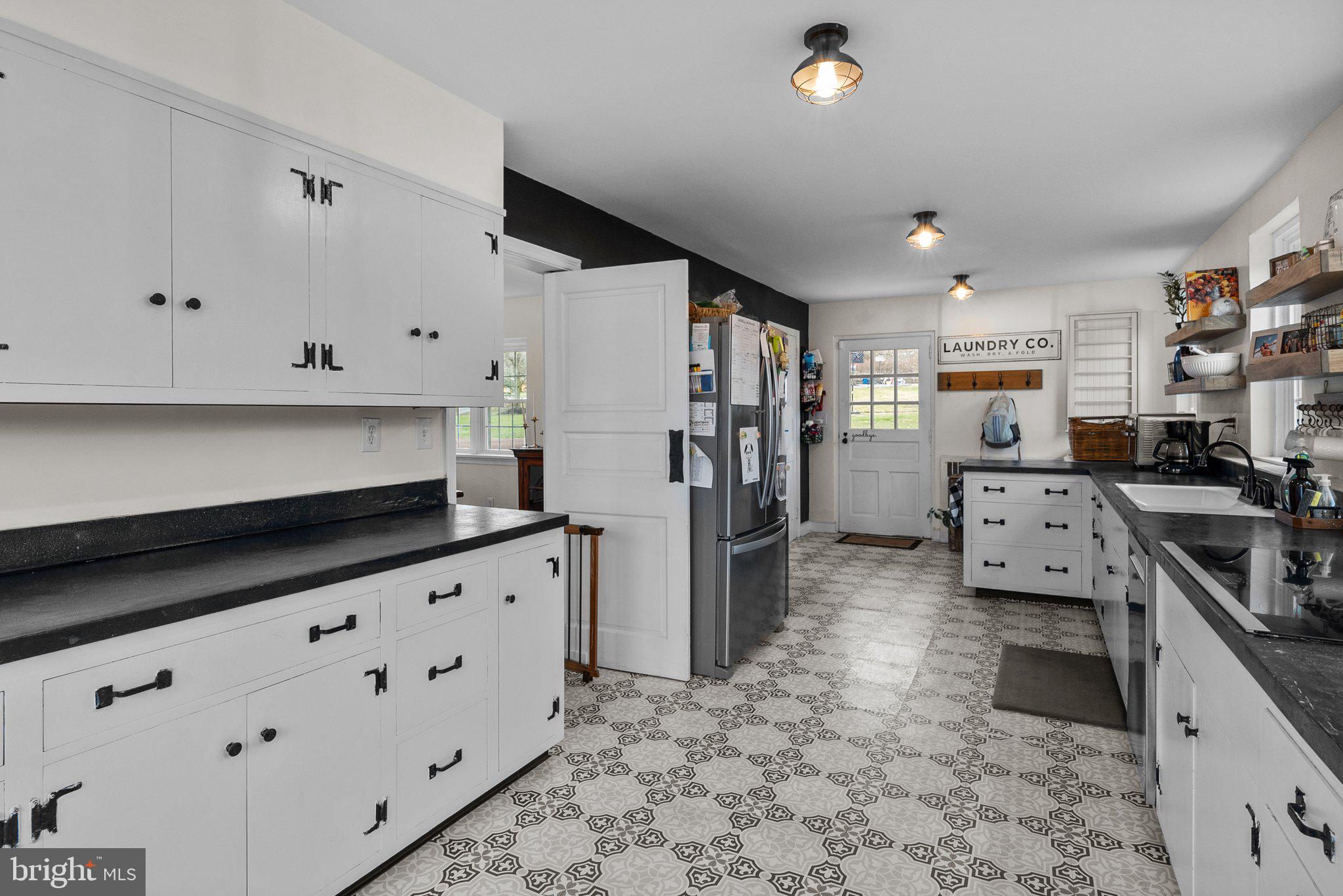 737 Willow Run Road Lower Gwynedd, PA 19002 - Photo 9 of 37