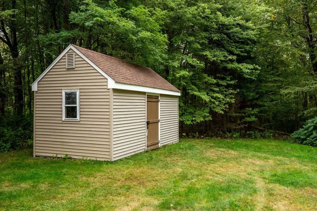 $635,000 | 140 Kingston Road, Exeter, NH 03833