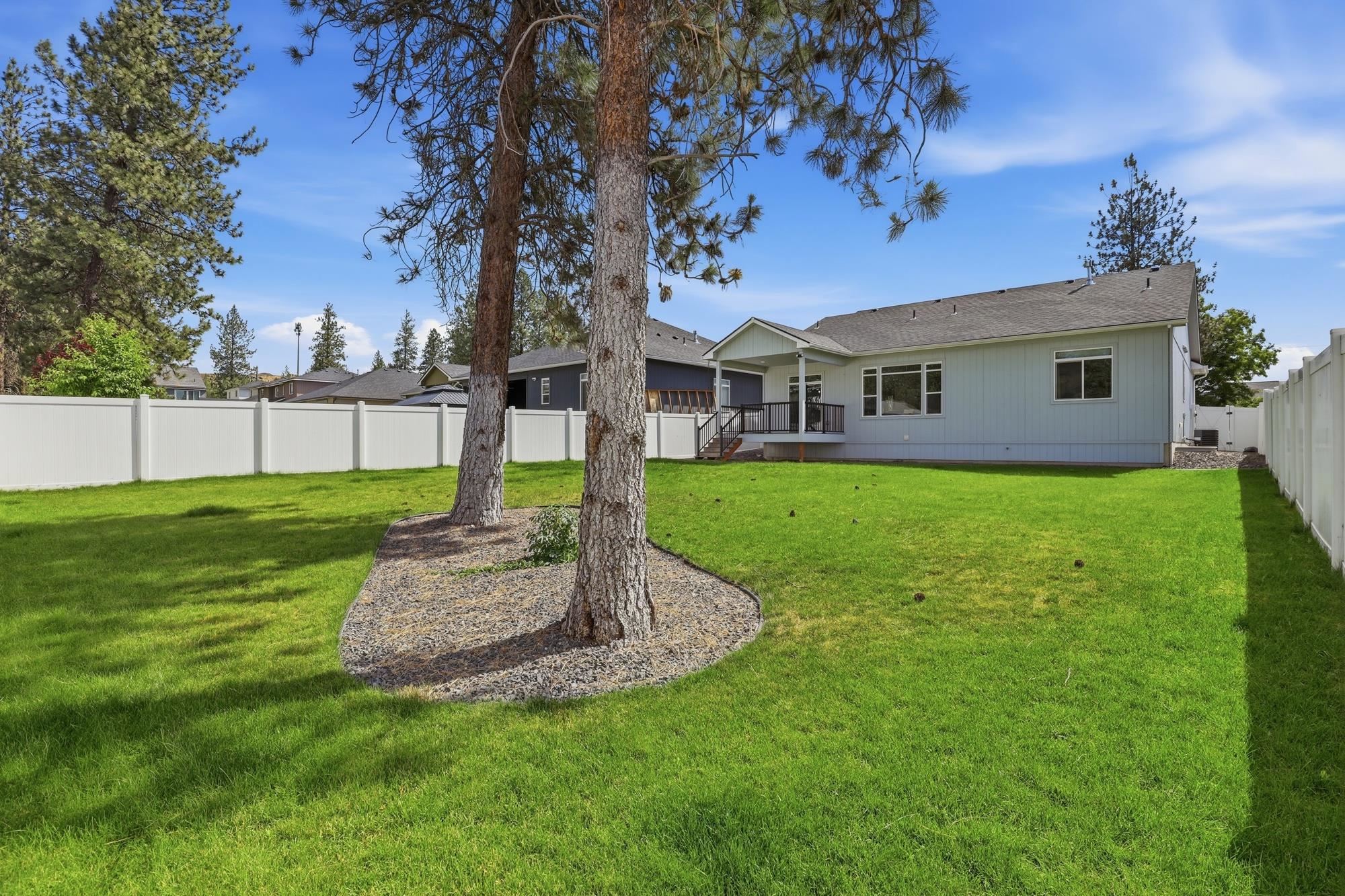 12907 North Raptor Lane Spokane, WA 99208 - Photo 33 of 46