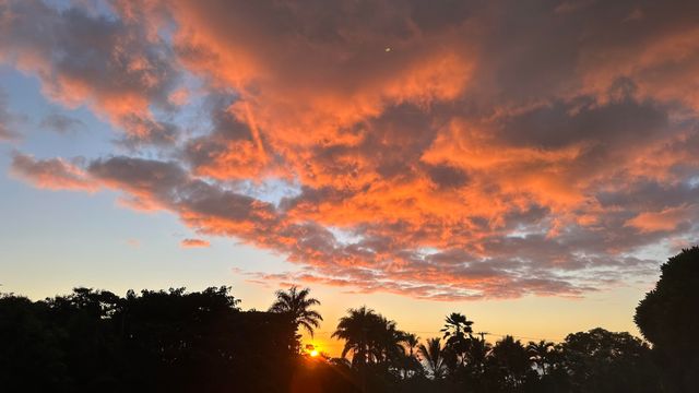 $1,879,000 | 75-638 Kula Kai Street, Kailua-Kona, HI 96740