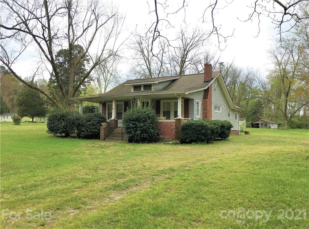 1027 Tom Sadler Road Charlotte, NC 28214 - Photo 1 of 19 Gallery Image 1
