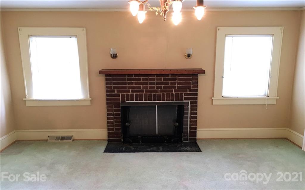1027 Tom Sadler Road Charlotte, NC 28214 - Photo 13 of 19 Gallery Image 13