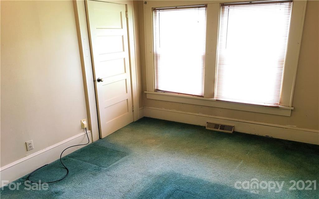 1027 Tom Sadler Road Charlotte, NC 28214 - Photo 17 of 19 Gallery Image 17