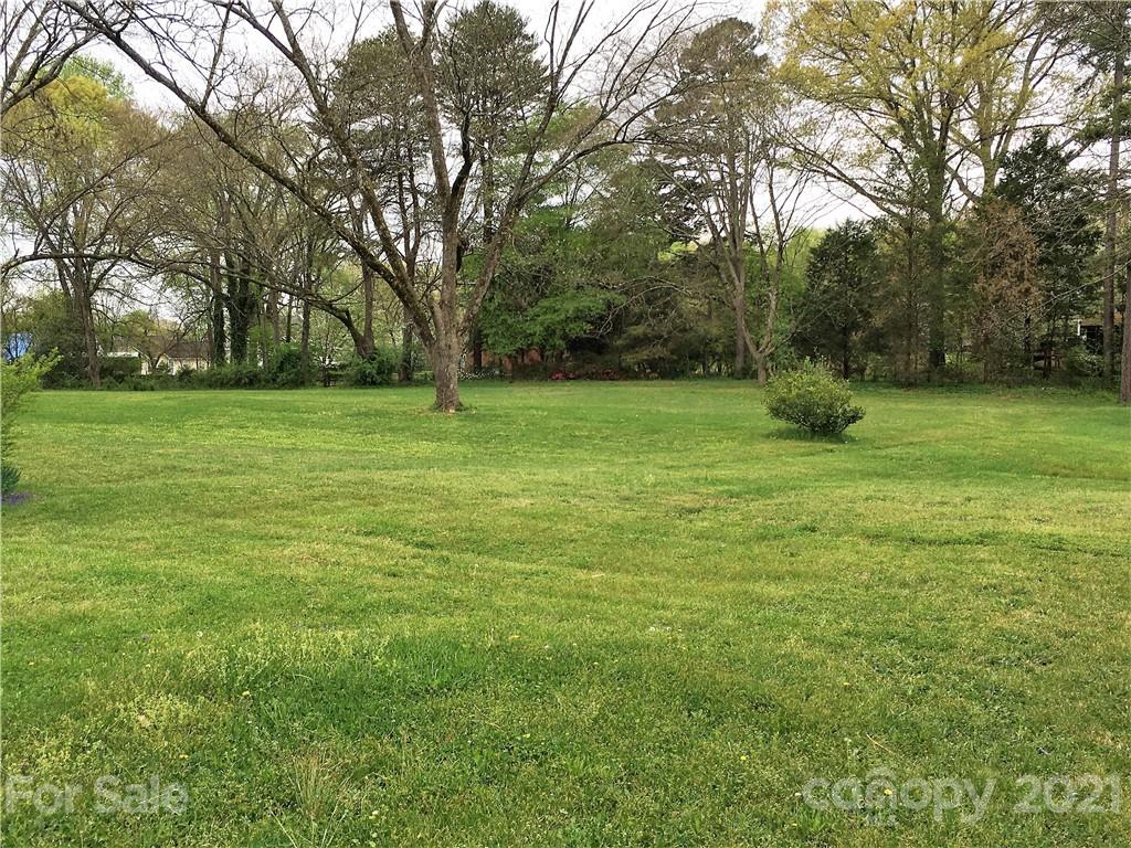 1027 Tom Sadler Road Charlotte, NC 28214 - Photo 4 of 19 Gallery Image 4
