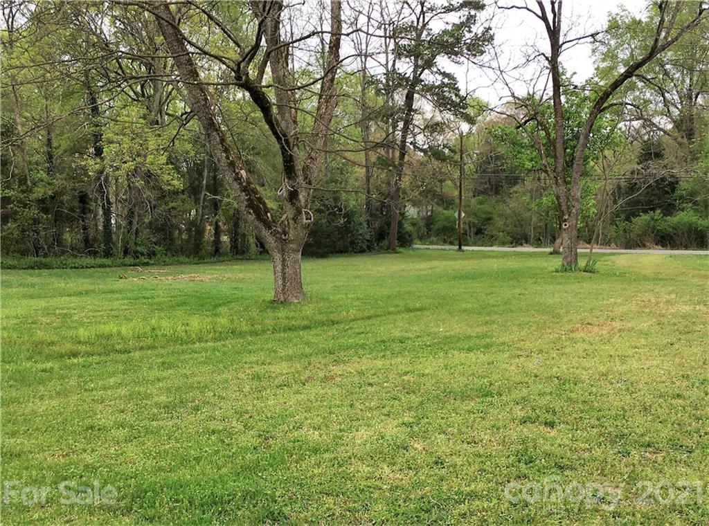 1027 Tom Sadler Road Charlotte, NC 28214 - Photo 5 of 19 Gallery Image 5