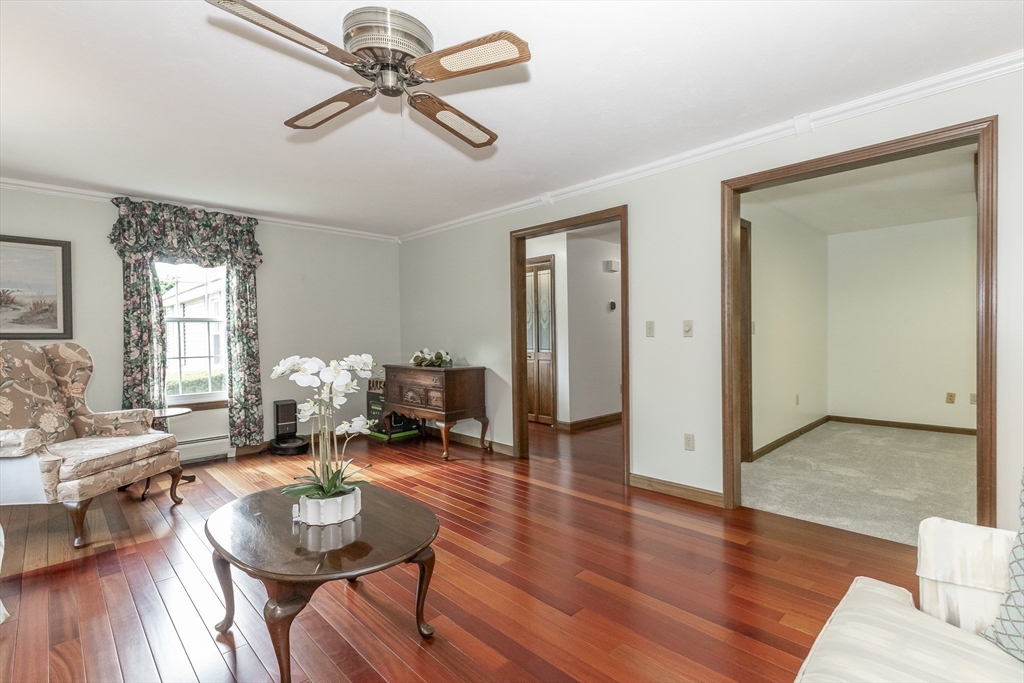 4 Hart Road Chelmsford, MA 01824 - Photo 18 of 37